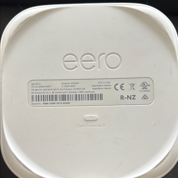 Eero Pro 6 Wireless Router (3ct) - Picture 4 of 7